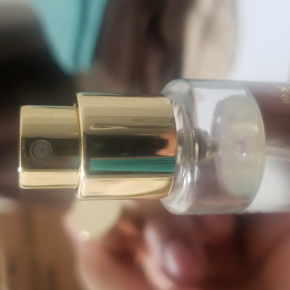 Betsy Johnson Travel Size .50 Perfume - Picture 4 of 5